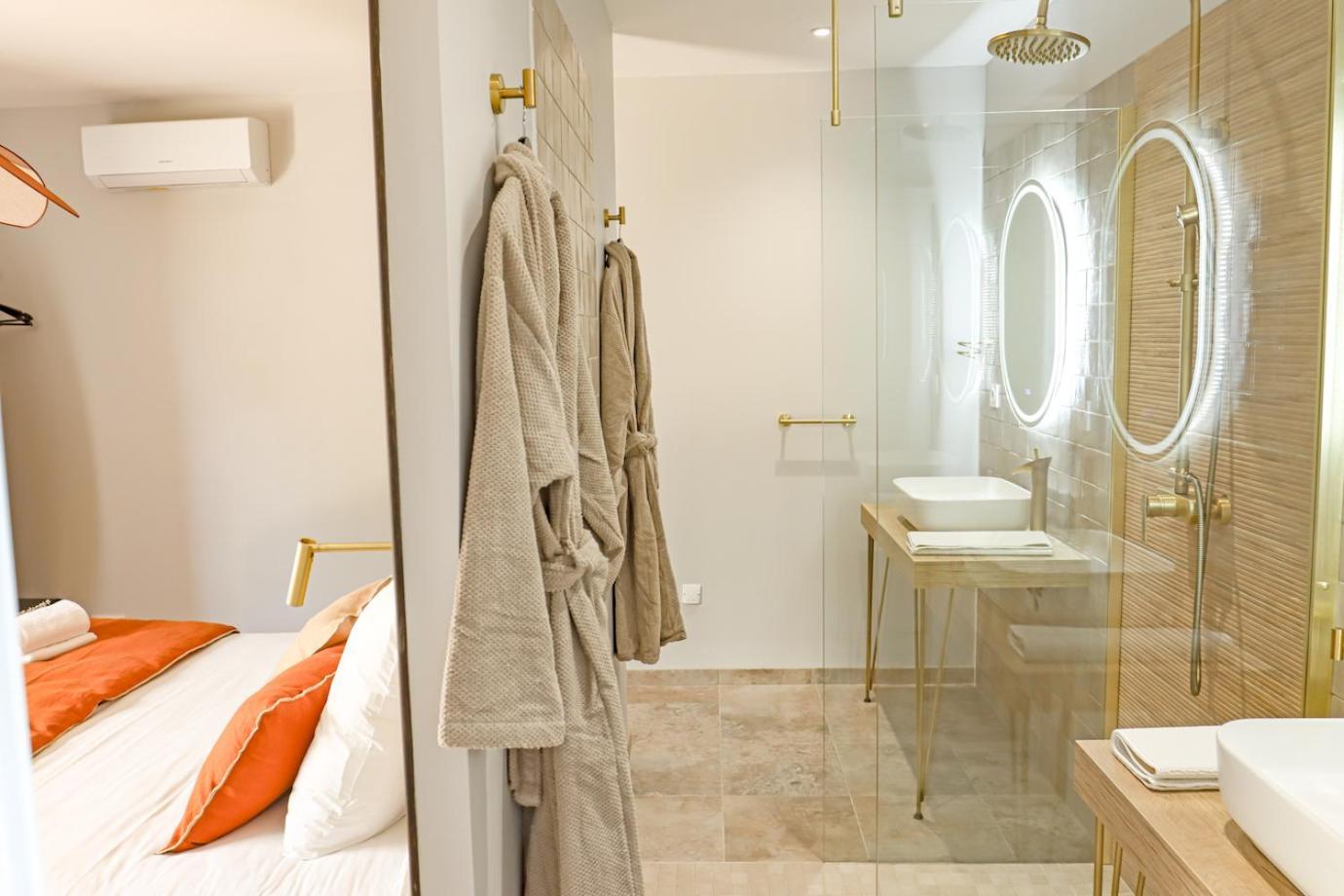 Les Gites De Laure - L'Eden Romantique, Chambres Hotes, Spa Prive, Couloir De Nage, Adults Only Malves-en-Minervois Dış mekan fotoğraf