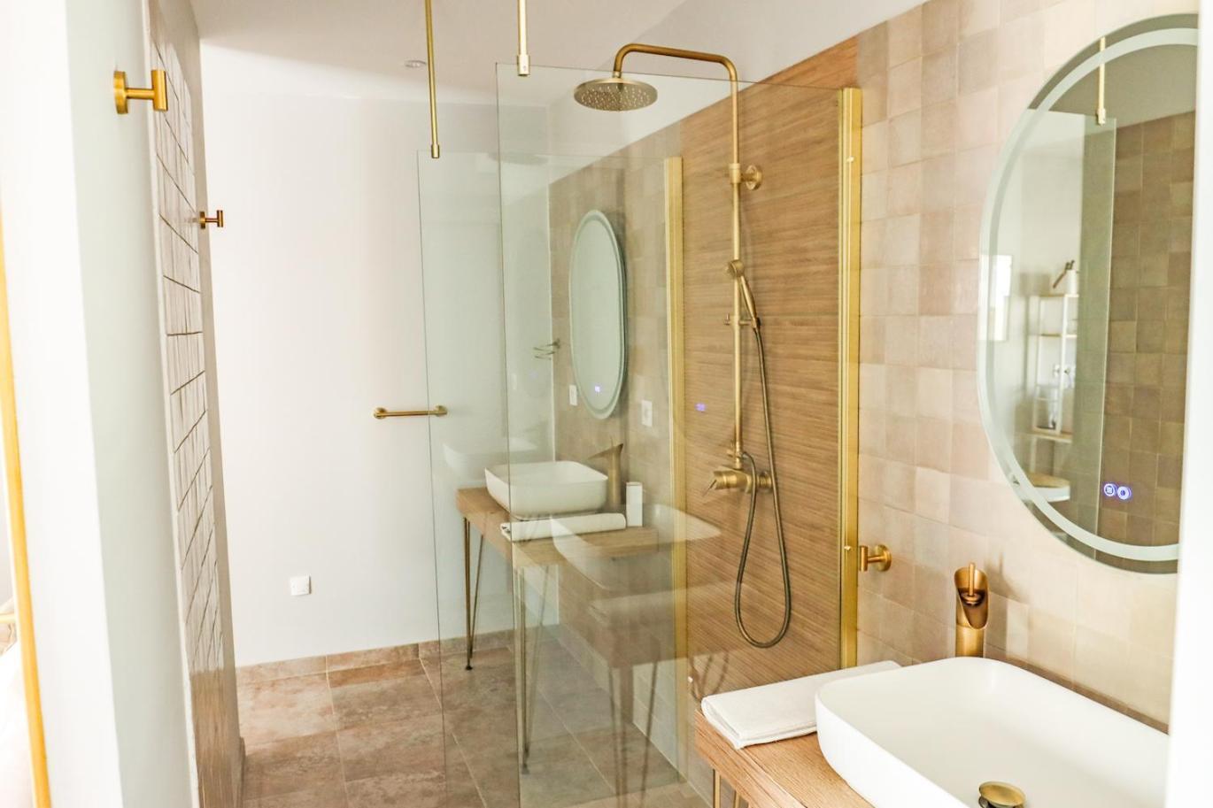 Les Gites De Laure - L'Eden Romantique, Chambres Hotes, Spa Prive, Couloir De Nage, Adults Only Malves-en-Minervois Dış mekan fotoğraf