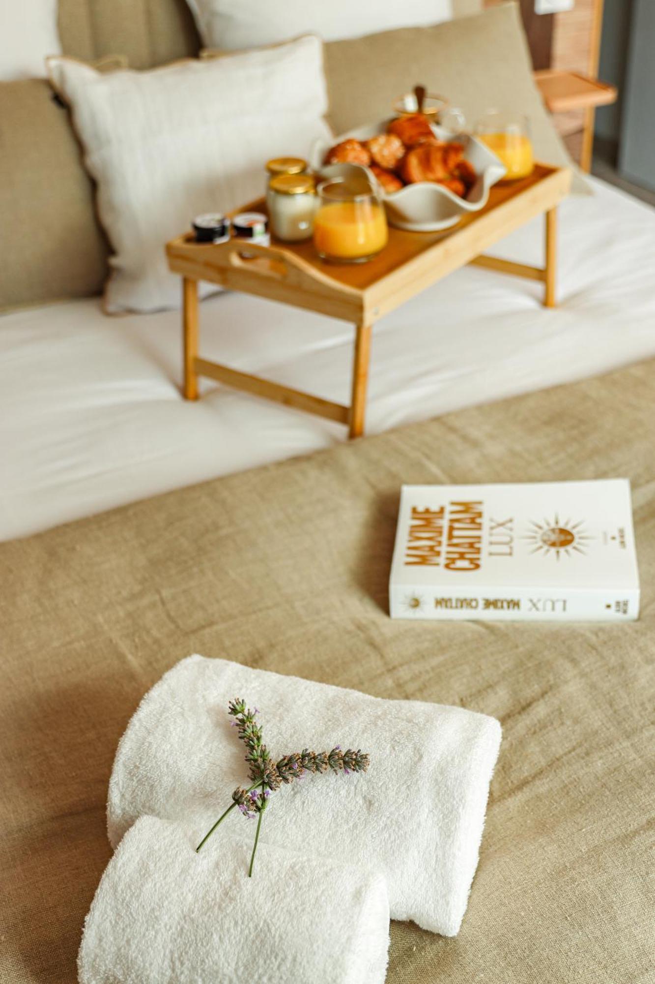 Les Gites De Laure - L'Eden Romantique, Chambres Hotes, Spa Prive, Couloir De Nage, Adults Only Malves-en-Minervois Dış mekan fotoğraf